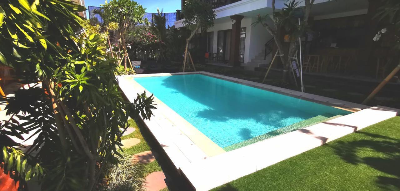 Santi Homestay Canggu Екстериор снимка